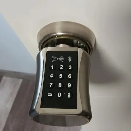 Aps Valdes De アパート