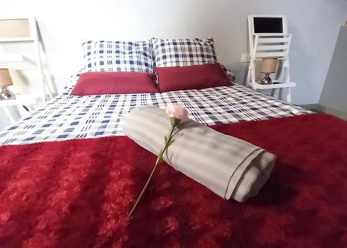 Aps Valdés De * Avilés